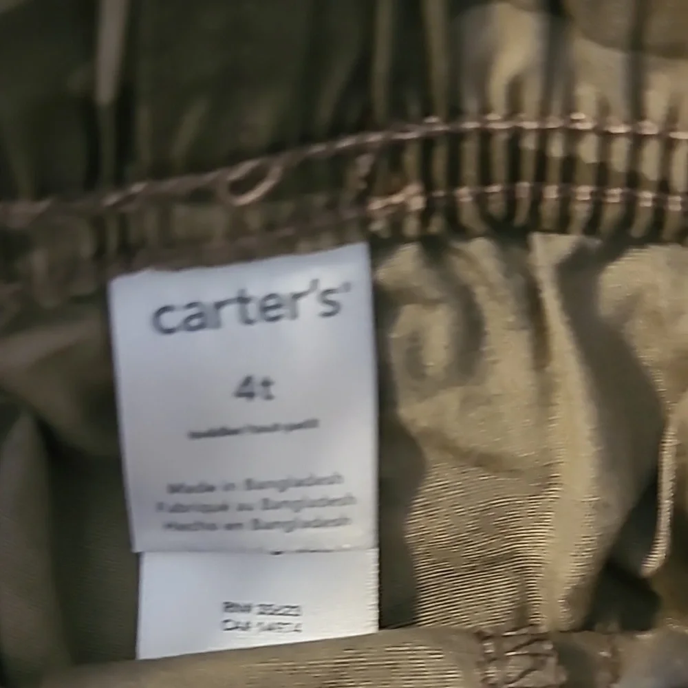 💥3for$12💥 NWT Carters camouflage shorts, size 4T